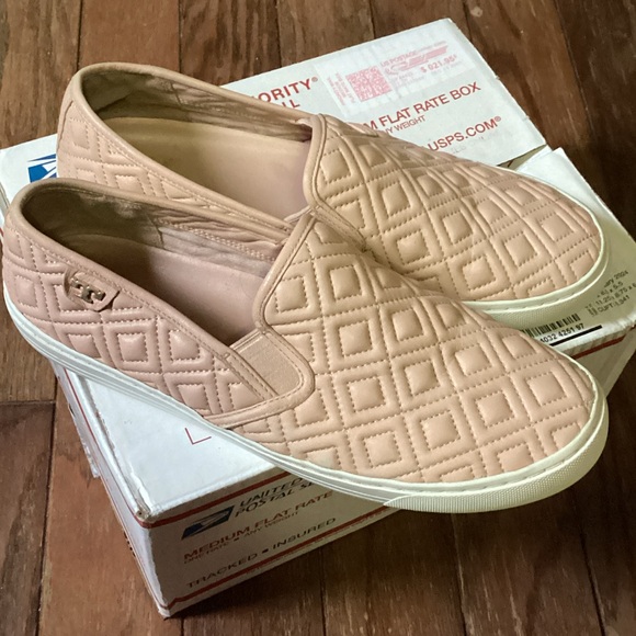 EUC Tory Burch Blush Quilted Slip-On Shoes - Picture 4 of 7